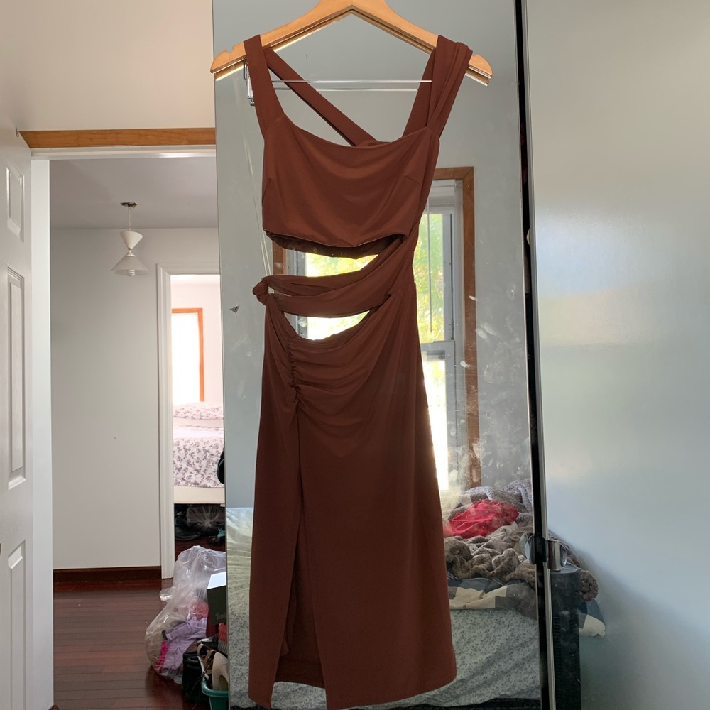 Fashion Nova Cut Out dress - Picture 4 of 4